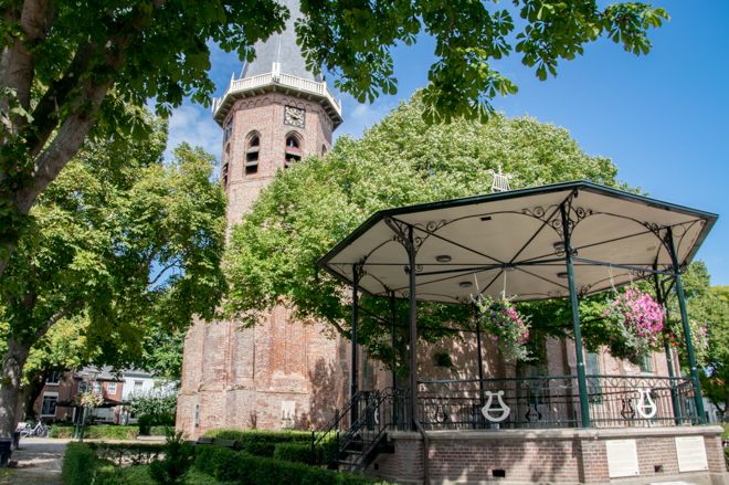 De maand Augustus 2021 exposeren wij in de 